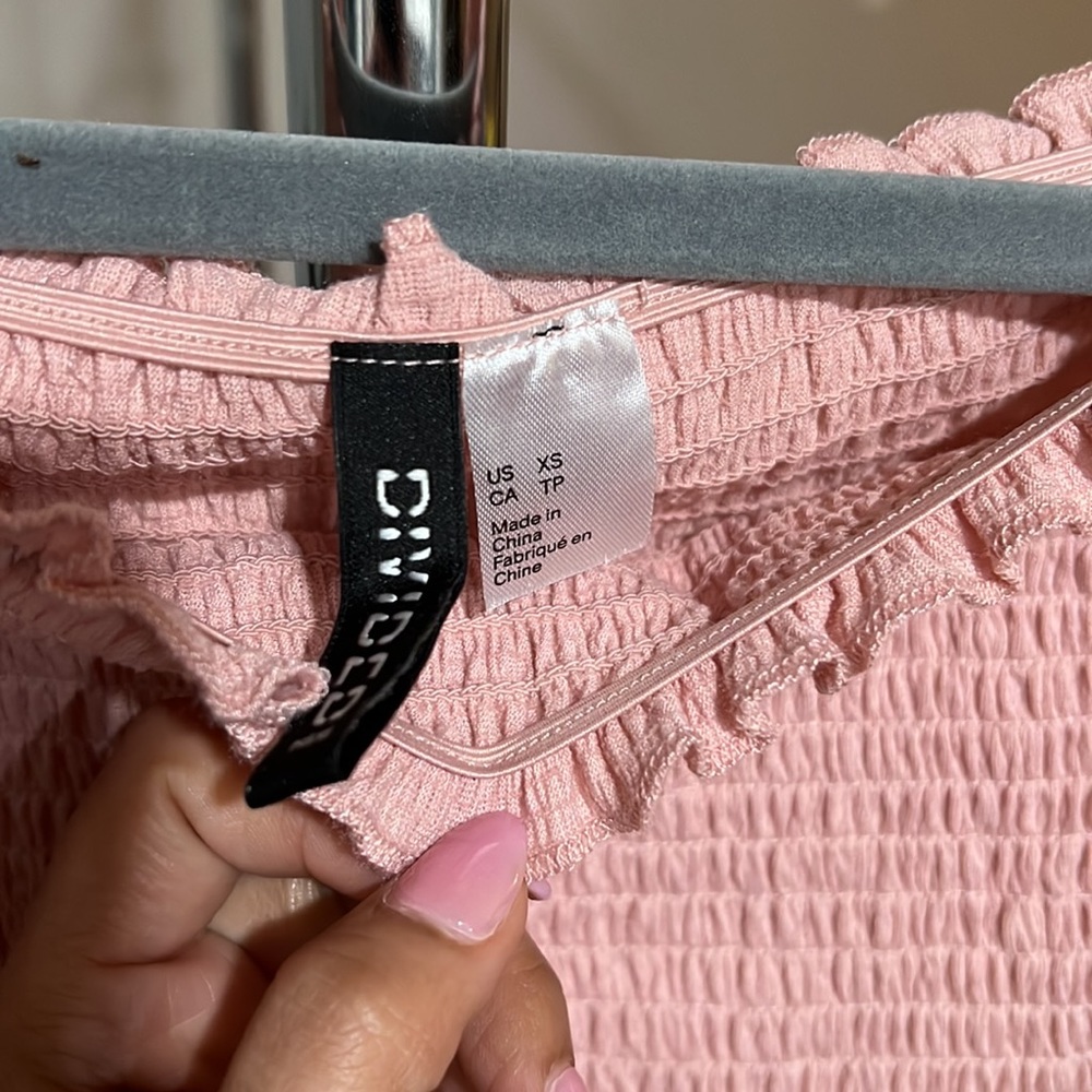 Rose Top 💕 - Picture 3 of 3